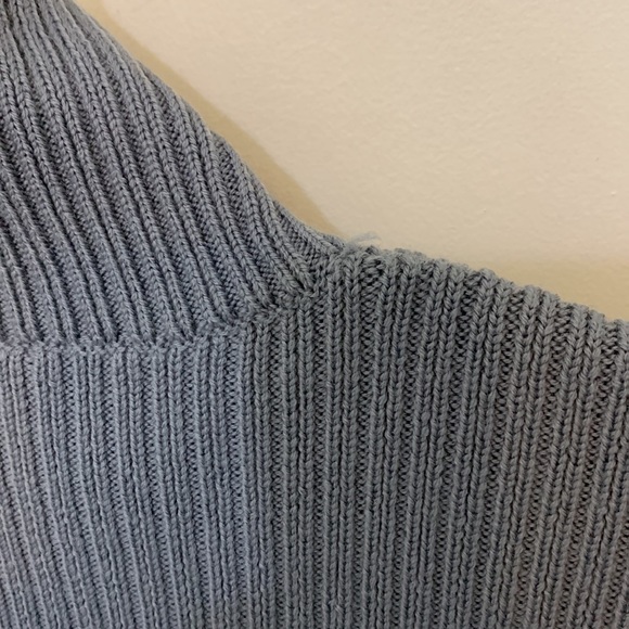 Lululemon sweater - Picture 13 of 16